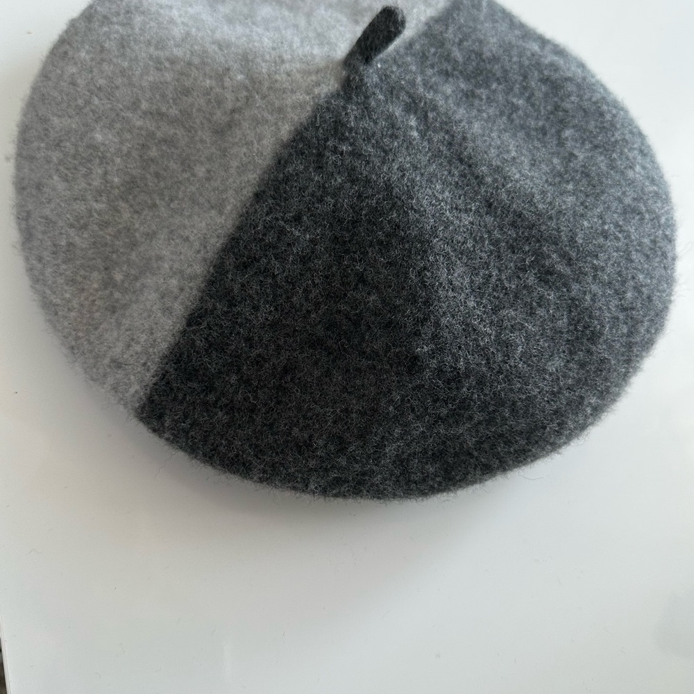 Two-Tone Gray Wool Beret Club Monaco